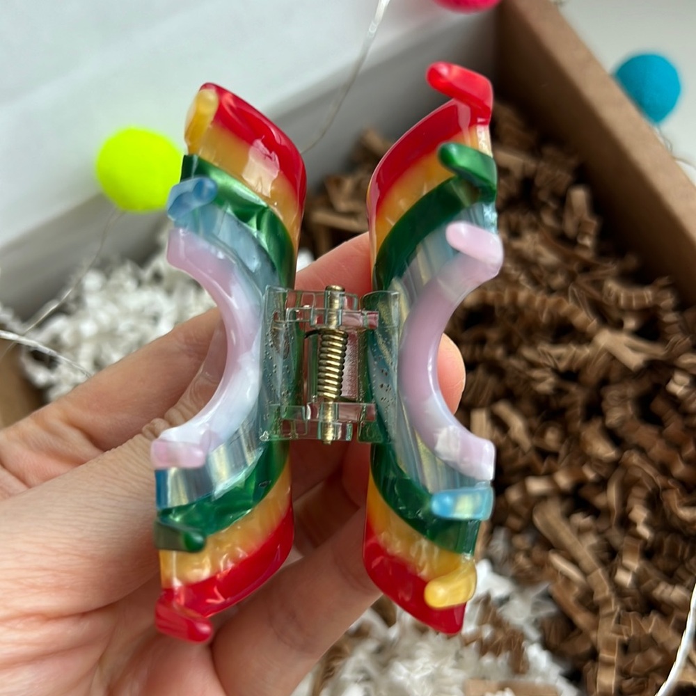 New Rainbow Small Hair Clip - Picture 6 of 6